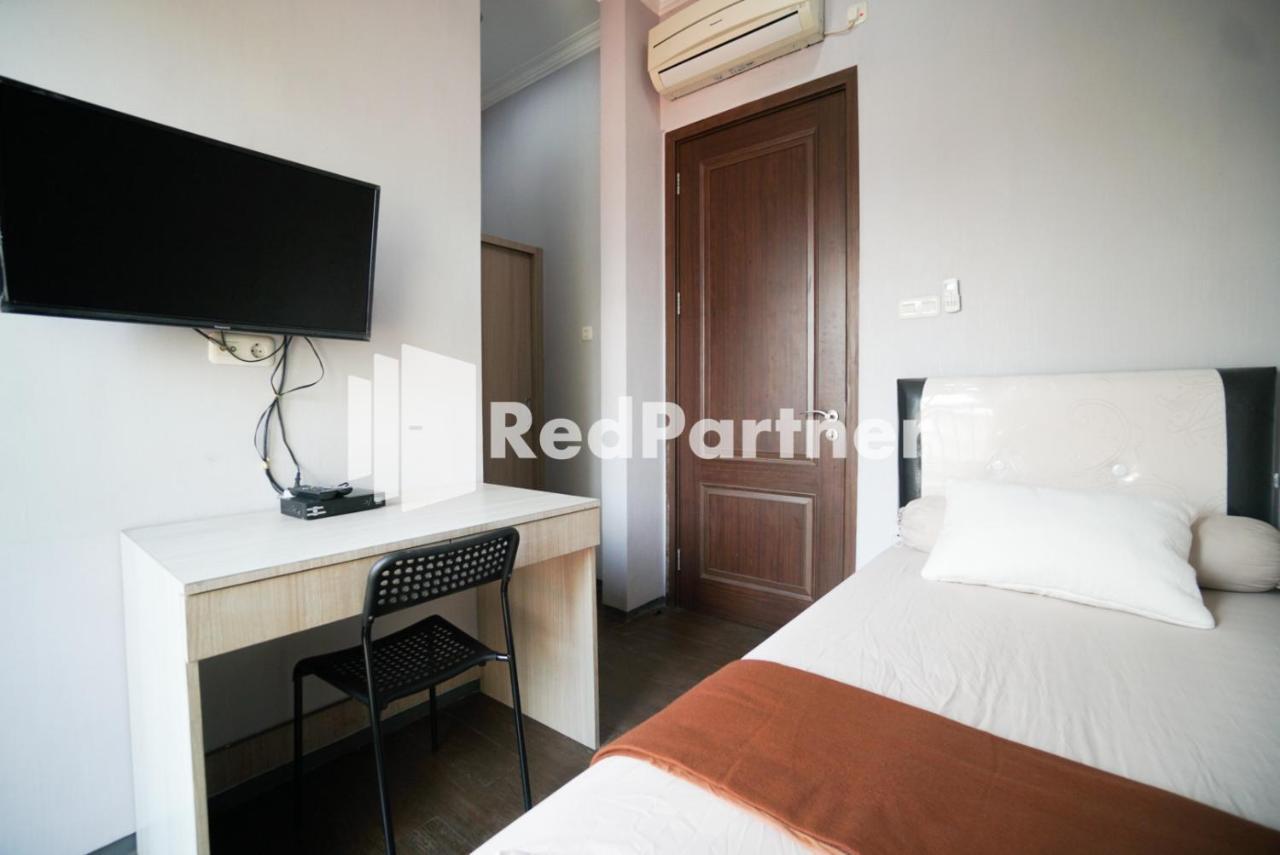 Toba Mansion Syariah Near Benhil Redpartner Hotel Jakarta Exterior photo