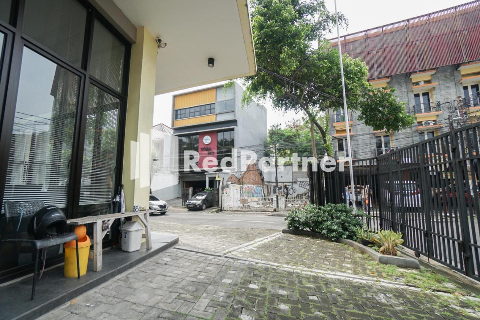 Toba Mansion Syariah Near Benhil Redpartner Hotel Jakarta Exterior photo